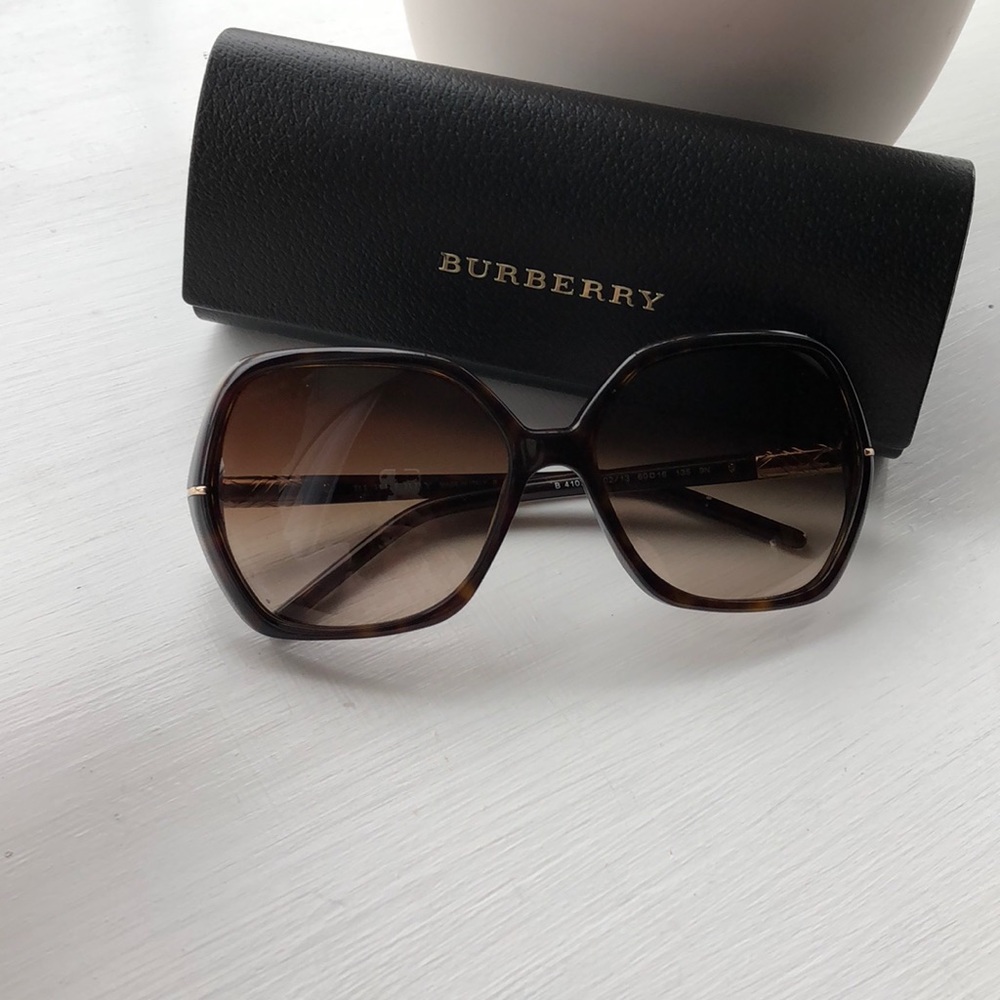 Burberry sunglasses with case